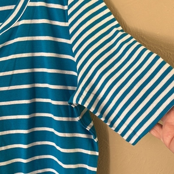 Jones New York Sport sz XL blue with white stripes t shirt - Picture 5 of 9